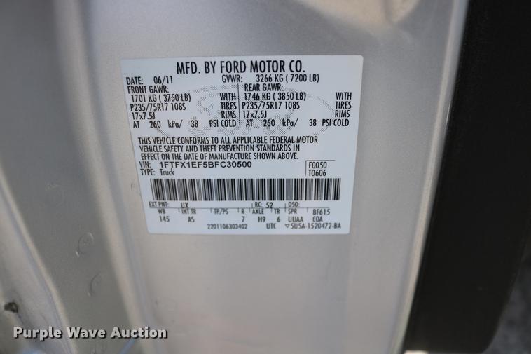 image for item DD8212 2011 Ford F150 SuperCab pickup truck