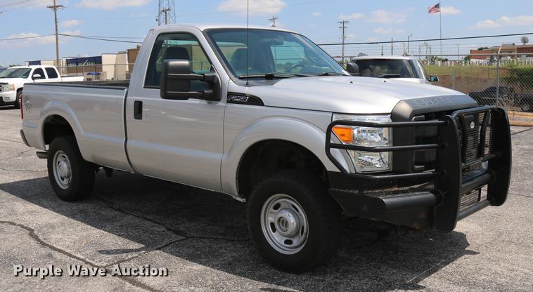 image for item DD8213 2012 Ford F250 Super Duty pickup truck
