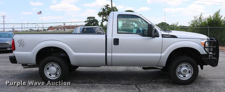 image for item DD8213 2012 Ford F250 Super Duty pickup truck