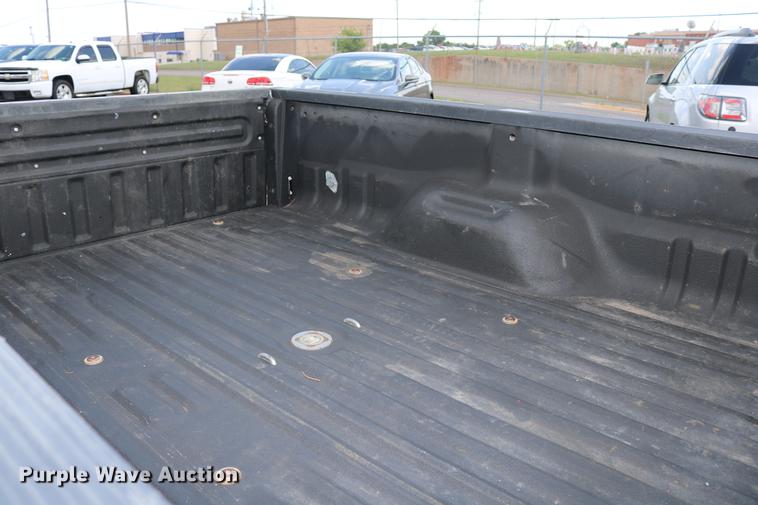 image for item DD8213 2012 Ford F250 Super Duty pickup truck