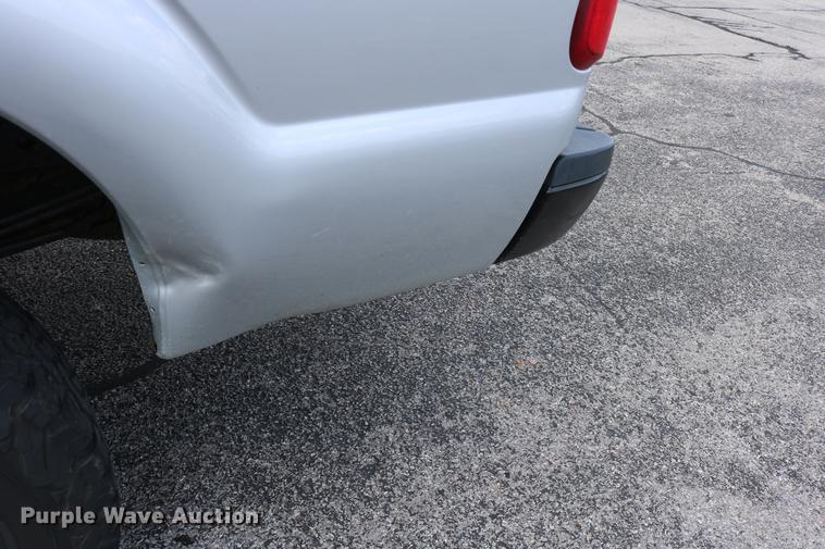 image for item DD8213 2012 Ford F250 Super Duty pickup truck