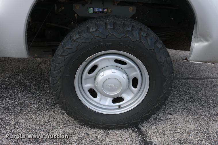 image for item DD8213 2012 Ford F250 Super Duty pickup truck