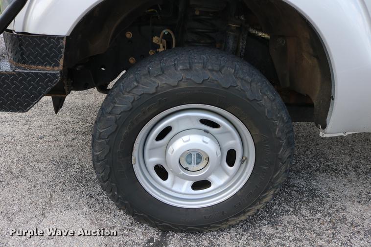 image for item DD8213 2012 Ford F250 Super Duty pickup truck