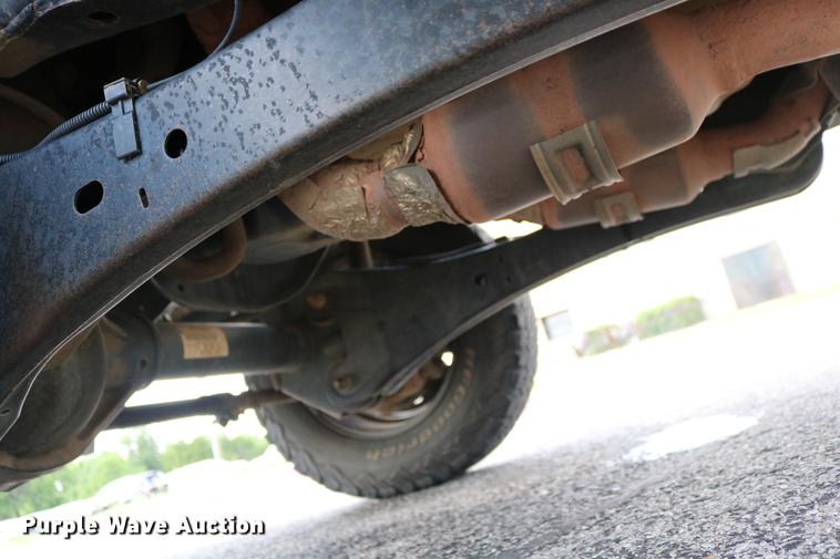 image for item DD8213 2012 Ford F250 Super Duty pickup truck