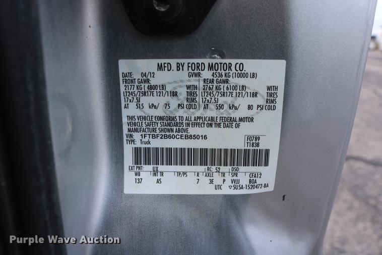 image for item DD8213 2012 Ford F250 Super Duty pickup truck