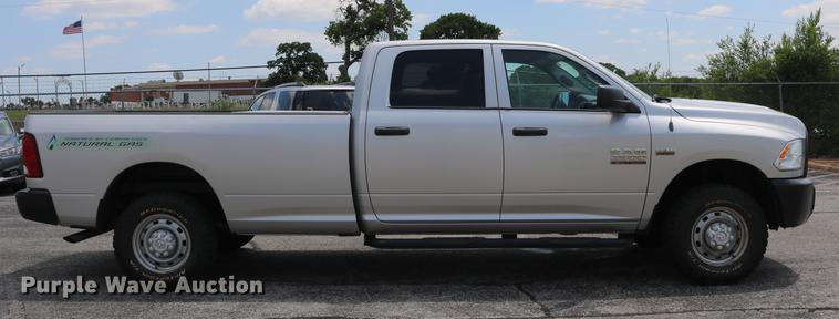 image for item DD8279 2013 Dodge Ram 2500 Crew Cab pickup truck