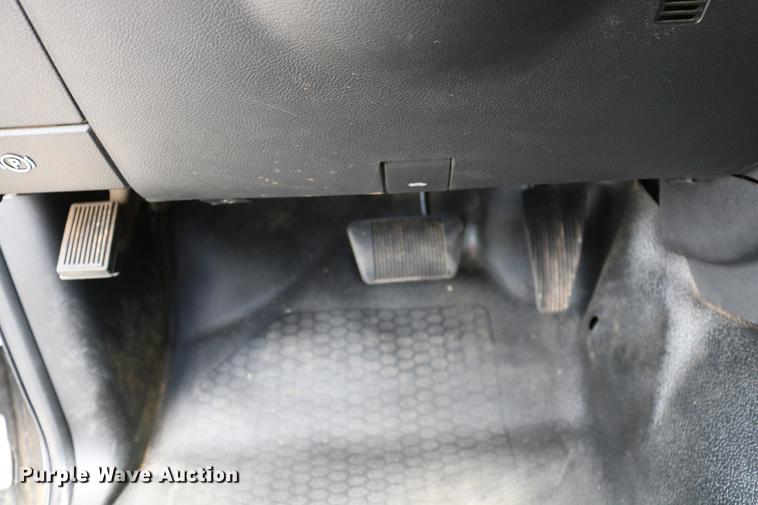 image for item DD8279 2013 Dodge Ram 2500 Crew Cab pickup truck