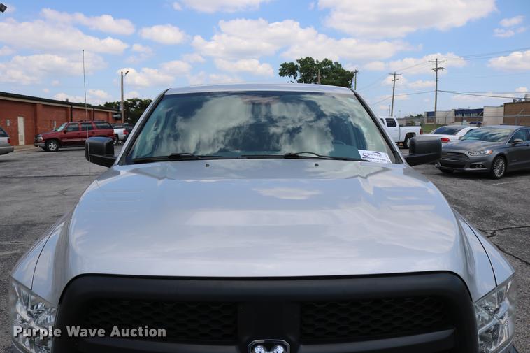 image for item DD8279 2013 Dodge Ram 2500 Crew Cab pickup truck