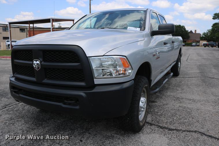 image for item DD8279 2013 Dodge Ram 2500 Crew Cab pickup truck
