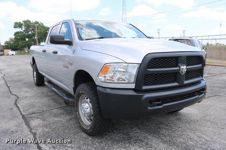 image for item DD8279 2013 Dodge Ram 2500 Crew Cab pickup truck