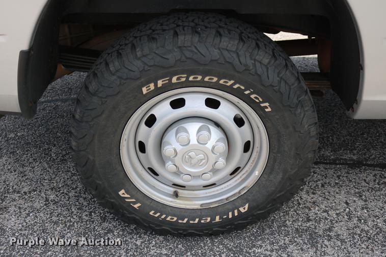 image for item DD8279 2013 Dodge Ram 2500 Crew Cab pickup truck