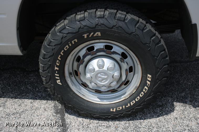 image for item DD8279 2013 Dodge Ram 2500 Crew Cab pickup truck