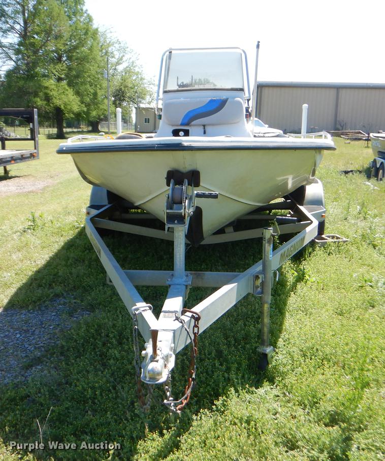 image for item EI9147 1997 Blue Wave Bowrider boat