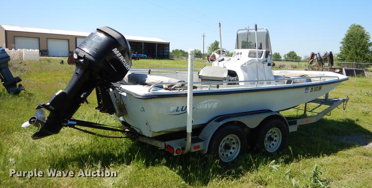 image for item EI9147 1997 Blue Wave Bowrider boat