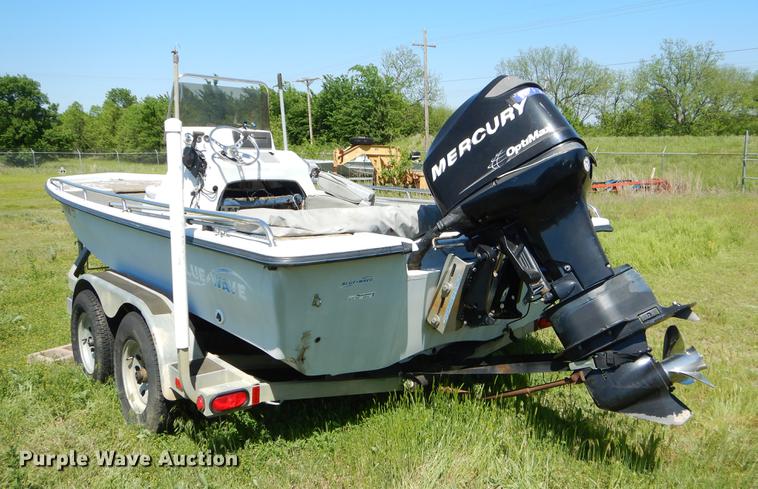 image for item EI9147 1997 Blue Wave Bowrider boat