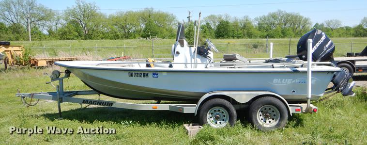 image for item EI9147 1997 Blue Wave Bowrider boat