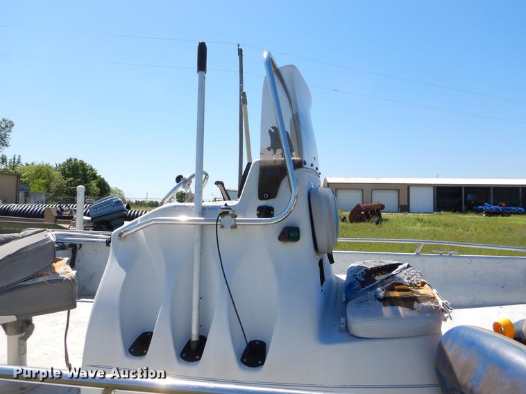 image for item EI9147 1997 Blue Wave Bowrider boat