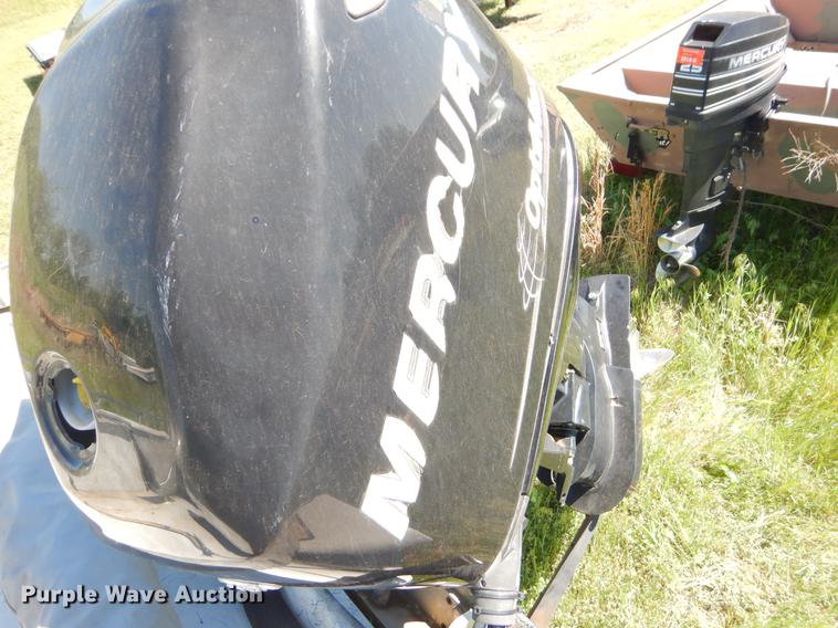 image for item EI9147 1997 Blue Wave Bowrider boat