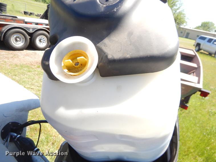 image for item EI9147 1997 Blue Wave Bowrider boat