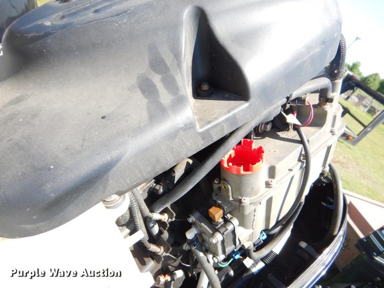 image for item EI9147 1997 Blue Wave Bowrider boat