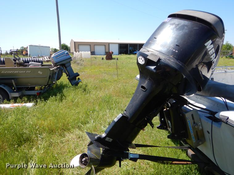 image for item EI9147 1997 Blue Wave Bowrider boat