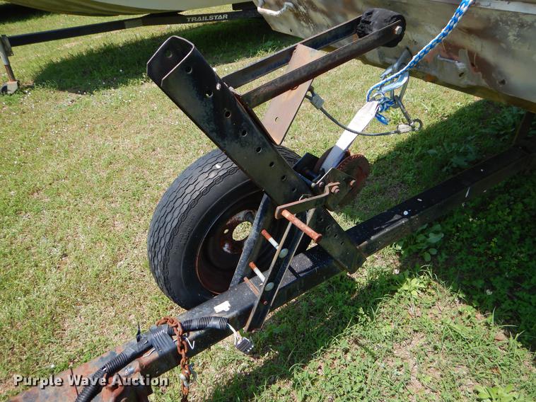 image for item EI9166 1982 Loweline aluminum flat bottom boat