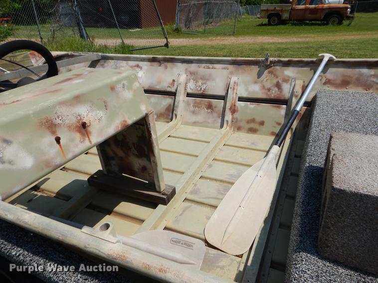 image for item EI9166 1982 Loweline aluminum flat bottom boat