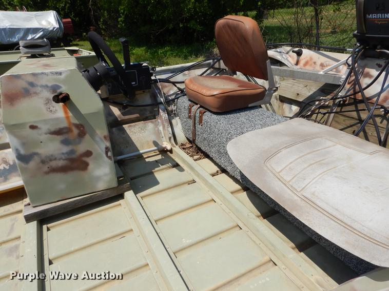 image for item EI9166 1982 Loweline aluminum flat bottom boat