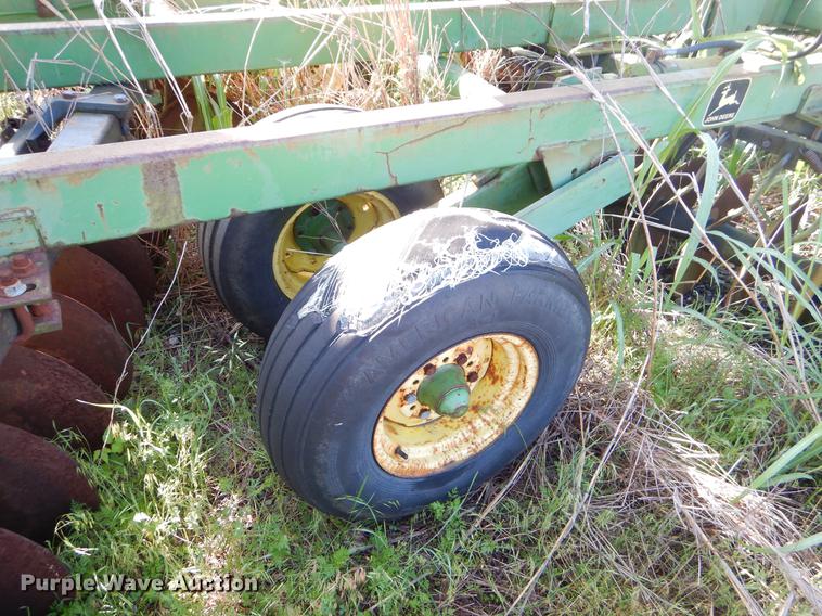 image for item EI9179 John Deere 235 disk