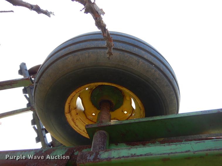 image for item EI9179 John Deere 235 disk