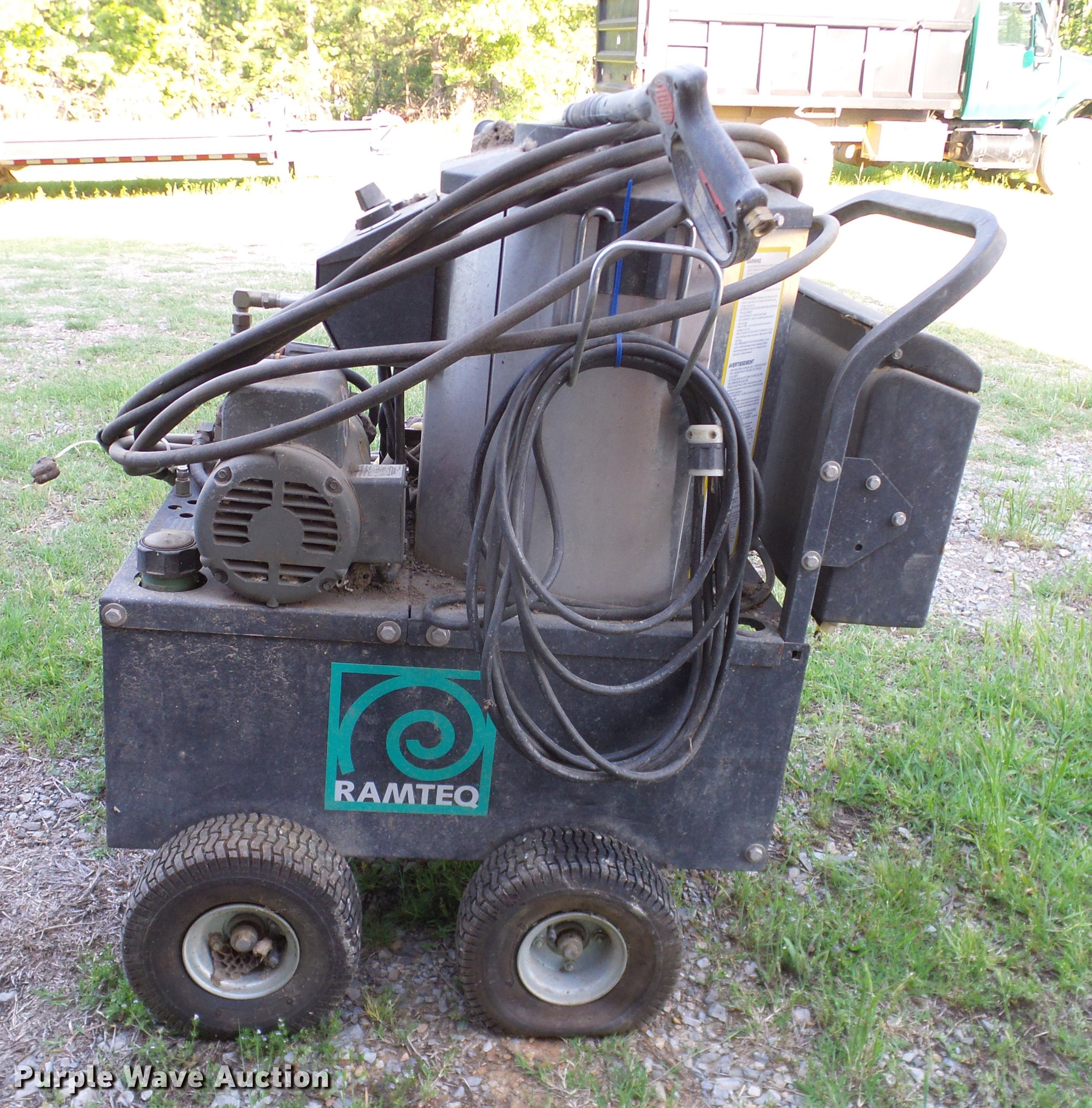 Ramteq AV2000 pressure washer in Atoka, OK Item AO9288 sold Purple Wave