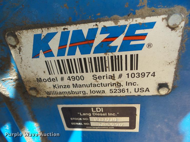 image for item AY9501 2014 Kinze 4900 no-till planter