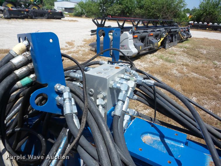 image for item AY9501 2014 Kinze 4900 no-till planter