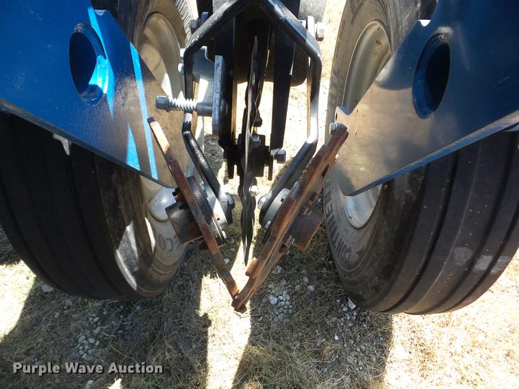 image for item AY9501 2014 Kinze 4900 no-till planter