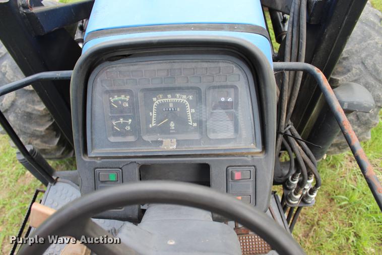 image for item BE9351 2001 New Holland TS110 MFWD tractor