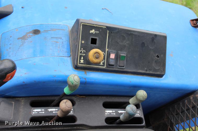 image for item BE9351 2001 New Holland TS110 MFWD tractor