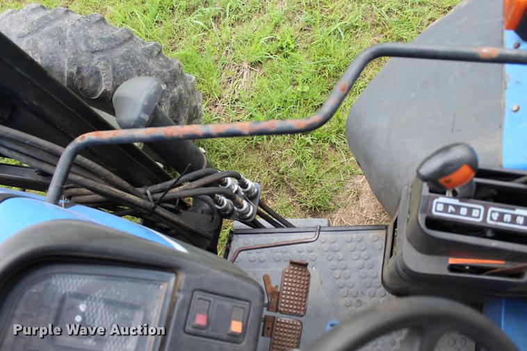 image for item BE9351 2001 New Holland TS110 MFWD tractor
