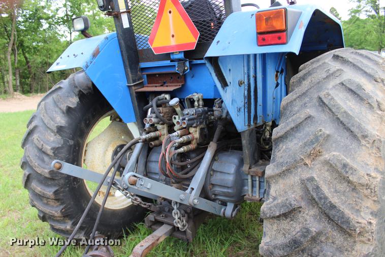 image for item BE9351 2001 New Holland TS110 MFWD tractor