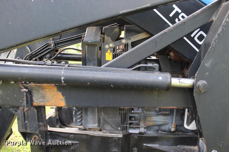 image for item BE9351 2001 New Holland TS110 MFWD tractor