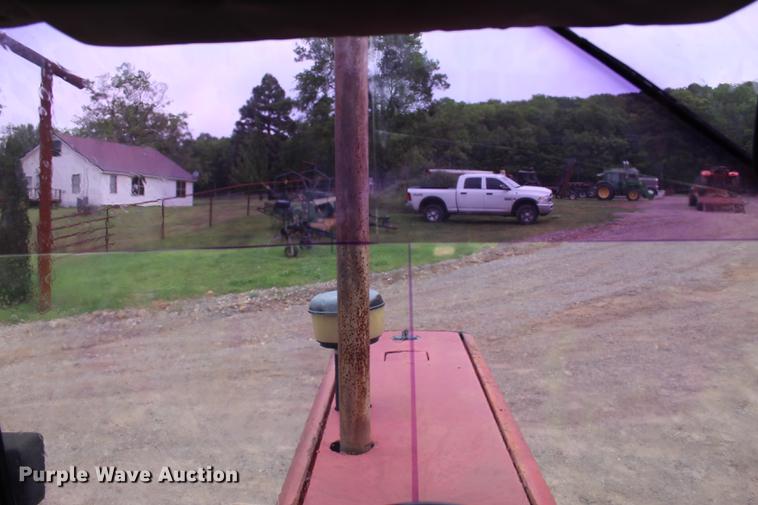 image for item BE9352 Massey-Ferguson 399 tractor