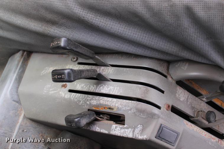 image for item BE9352 Massey-Ferguson 399 tractor