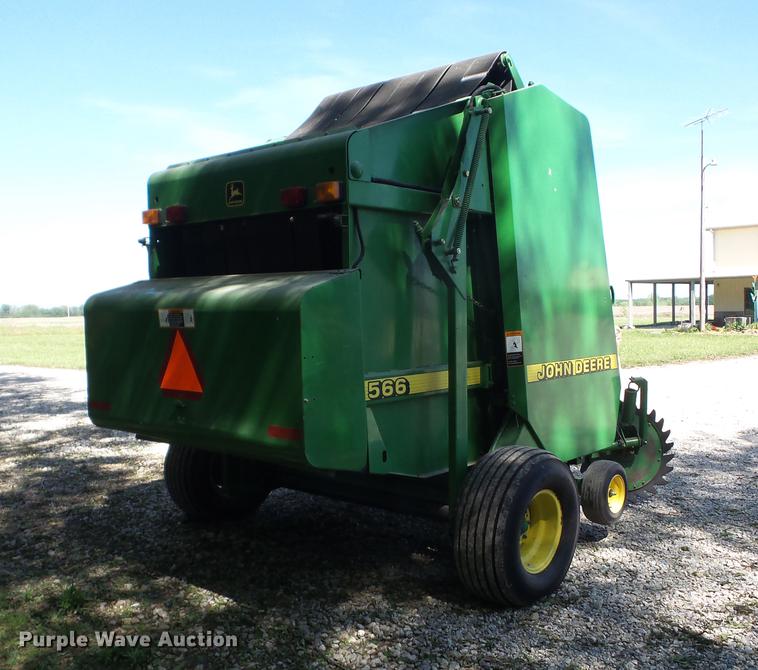 image for item BI9533 1997 John Deere 566 round baler
