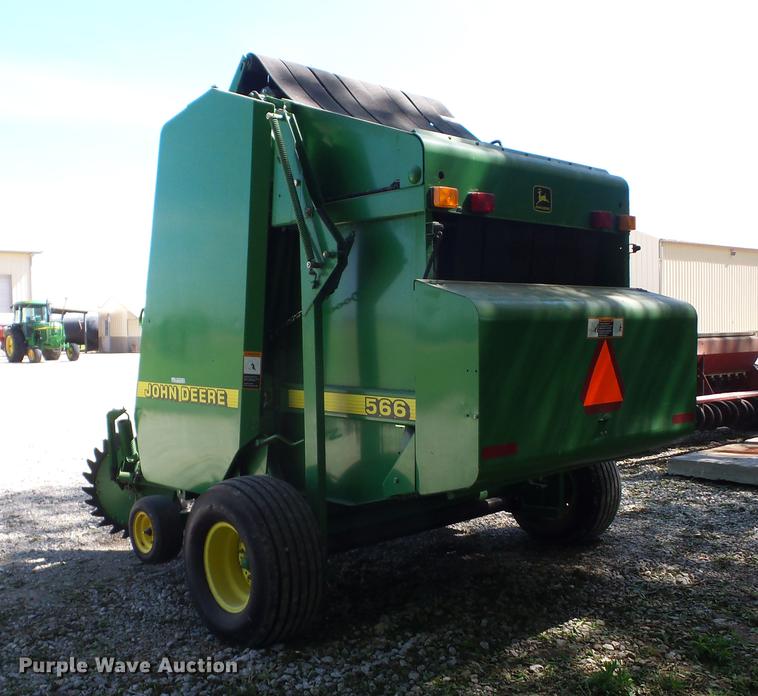image for item BI9533 1997 John Deere 566 round baler