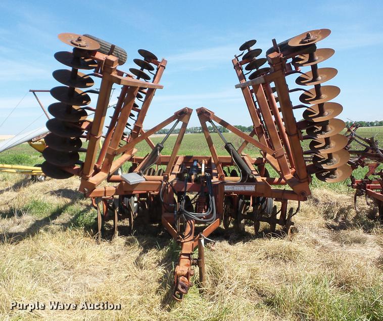 image for item BI9534 Bush Hog double off-set tandem disk