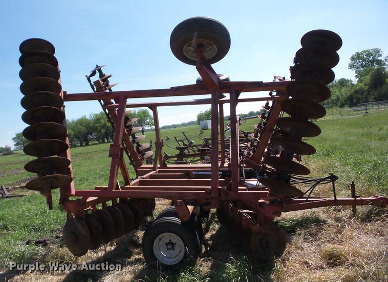 image for item BI9534 Bush Hog double off-set tandem disk