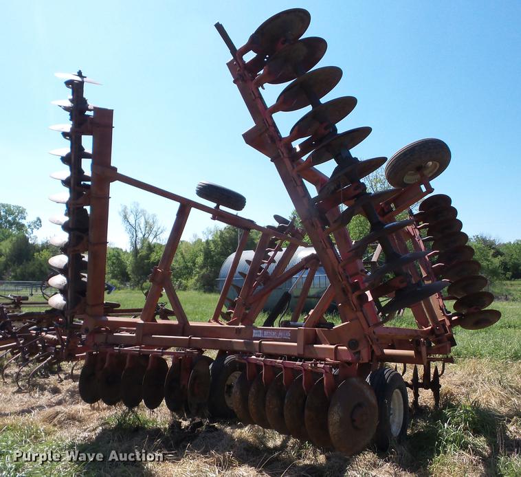 image for item BI9534 Bush Hog double off-set tandem disk