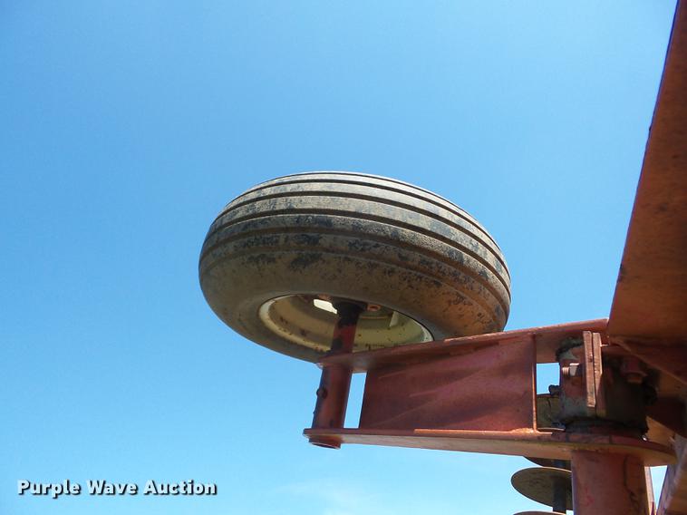 image for item BI9534 Bush Hog double off-set tandem disk