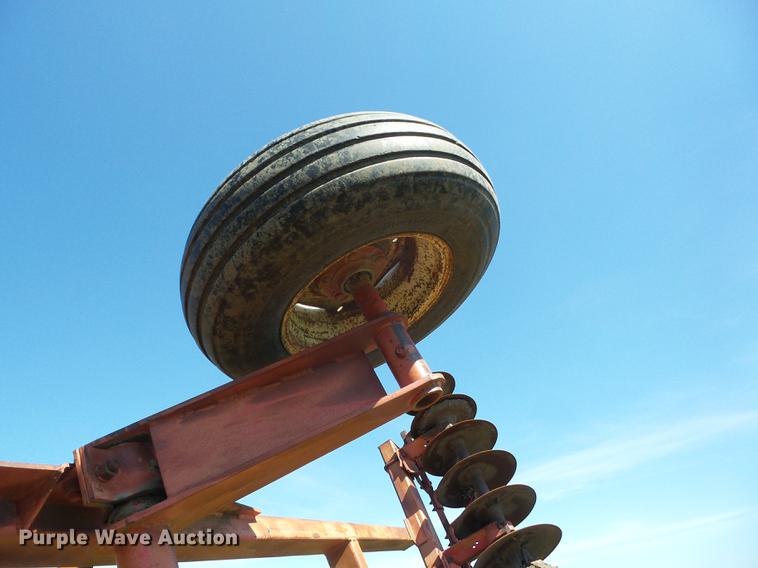 image for item BI9534 Bush Hog double off-set tandem disk