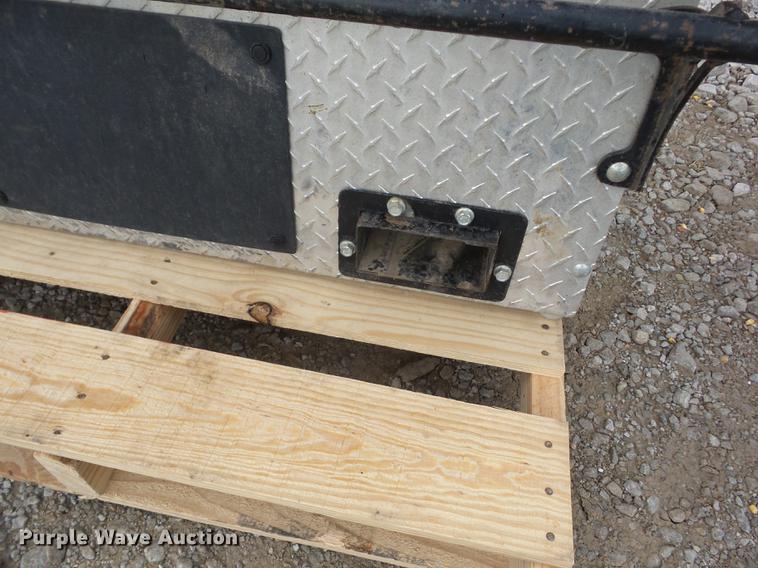 image for item BI9535 Feed Train UTV feeder