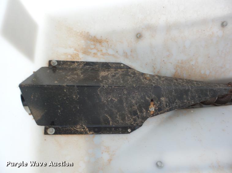 image for item BI9535 Feed Train UTV feeder